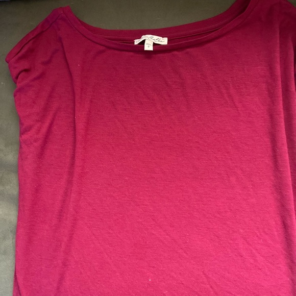Express one eleven tee. Off shoulder option. Size small. - Picture 3 of 4